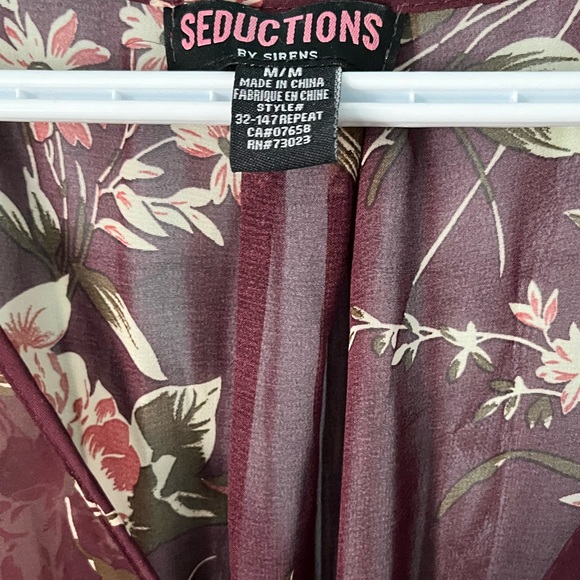 Long sleeved full length dress, perfect for weddings and events, worn twice - Picture 3 of 3